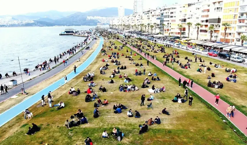 İzmirliler umutsuz: Ekonomi daha da kötü olacak