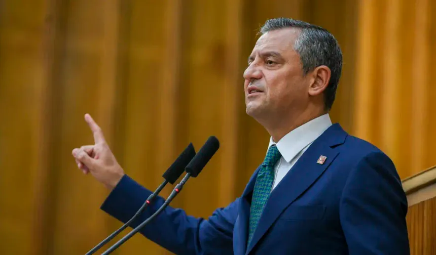 Özgür Özel İzmir'i örnek gösterdi savcılara seslendi: Bir an önce iddianameleri yazın