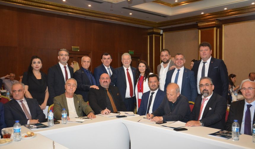İzmir'de dev çalıştay: Mesleki eğitimde yaşanan sorunlar konuşuldu