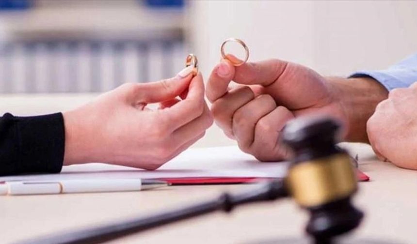 Boşanan kadınlar için 300 gün yasağı kalktı mı? AYM'den karar geldi