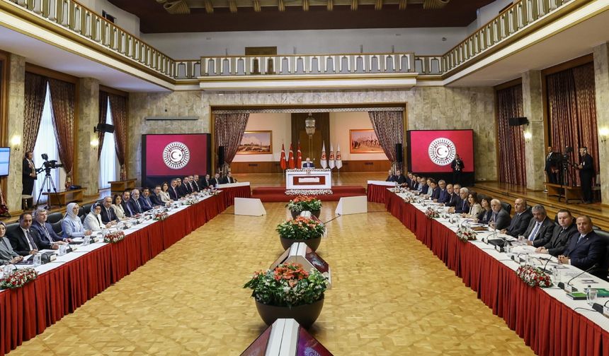 TBMM'de komisyon toplantısı sona erdi: Bir sonraki toplantıda şehit yakınları ve gaziler dinlenecek!