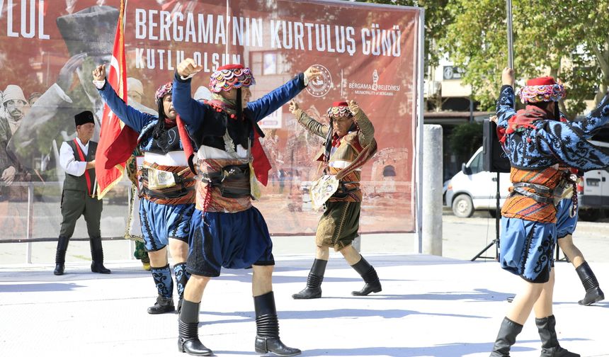 Bergama'da kurtuluş günü... 103'üncü kez coşkuyla kutlandı!