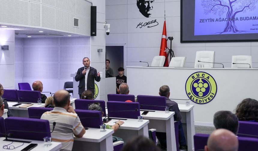 Buca Belediyesi'nden zeytin üreticilerine budama eğitimi