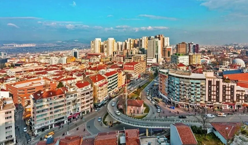 İzmir Karabağlar'da mahkemeden satılık tek katlı bina