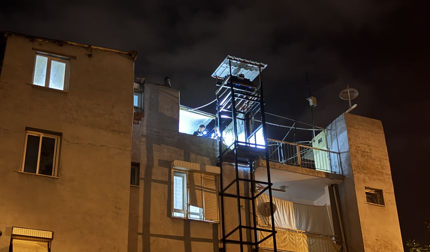 Bayraklı'da acı olay: Engelli kardeşi için yaptırdığı asansör sonu oldu!