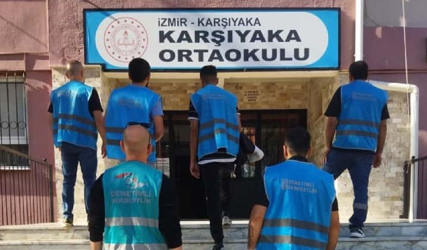 İzmir’de denetimli serbestlik yükümlüleri ara tatilde okulları yeniledi