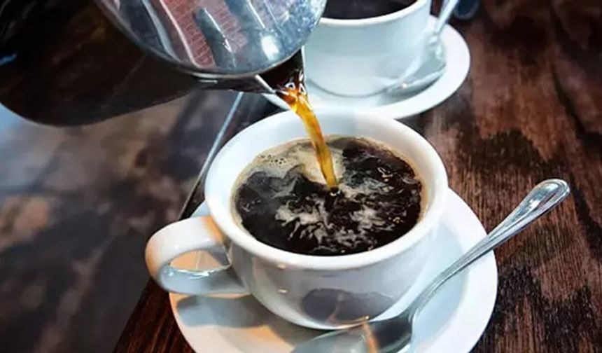 Tansiyon hastalarına uyarı: Sabah aç karnına kahve içmeyin!
