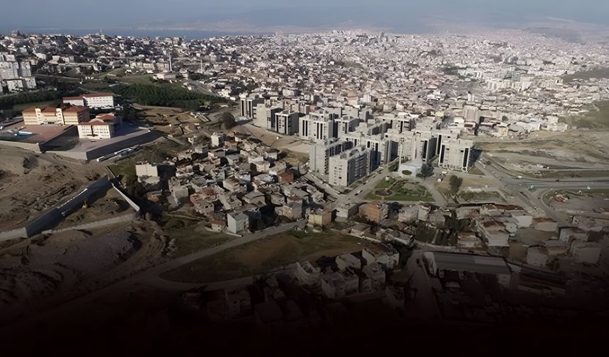 Karabağlar Esentepe’de mahalle halkı diken üstünde:Firma yetki bizde, Bakanlık yetkilendirmedik, belediye çıkın diyor!