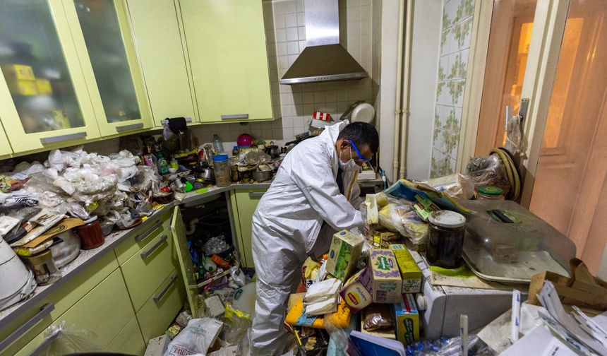 Konak Belediyesi’nden çöp ev operasyonu: 10 atık çıktı