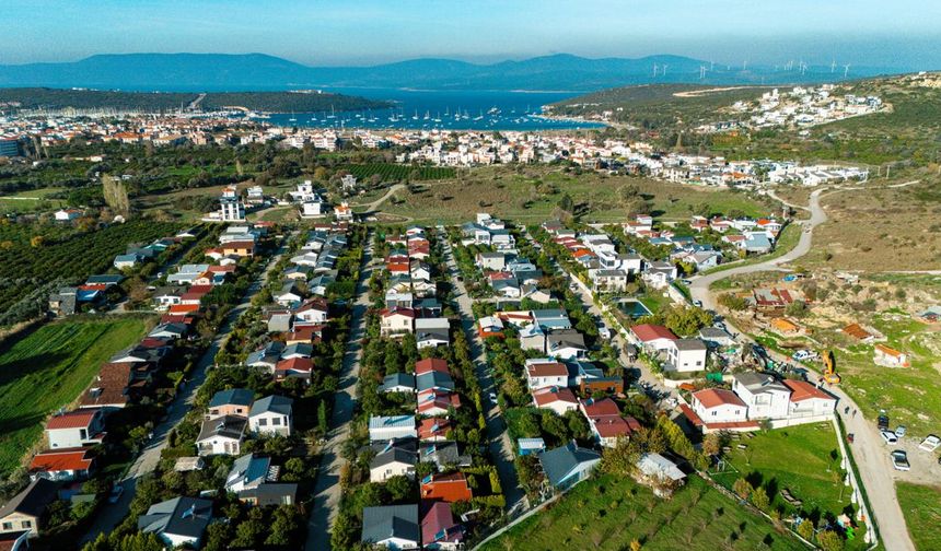 Seferihisar’da kaçak yapıya geçit yok: Tek tek yıkılıyorlar