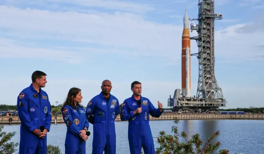 1972’den beri ilk olacak: Ay’a yolculuk için geri sayım!