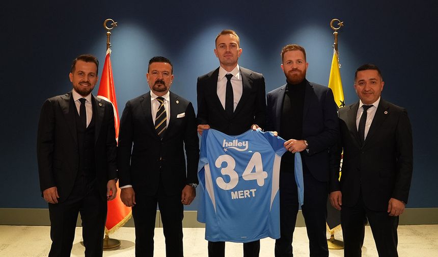 Fenerbahçe resmen açıkladı: Mert Günok yuvaya döndü!