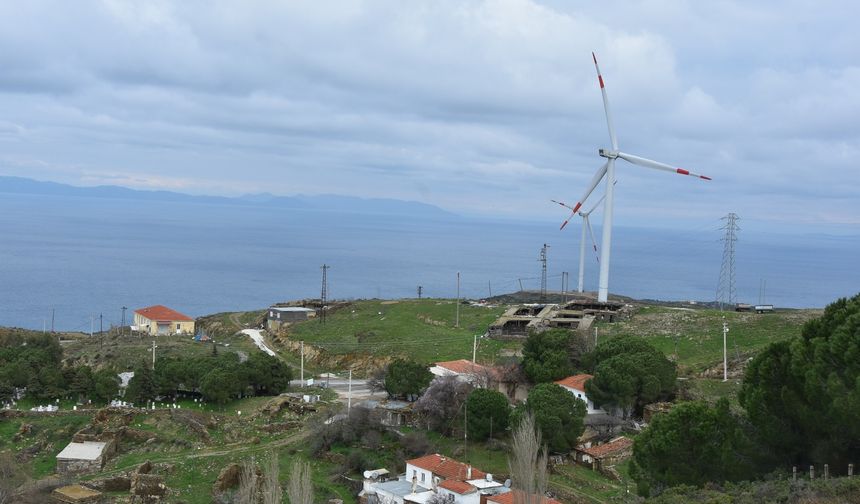 Karaburun’da sevindiren GES ve RES kararı… Çevreciler: Tehlike geçmiş değil