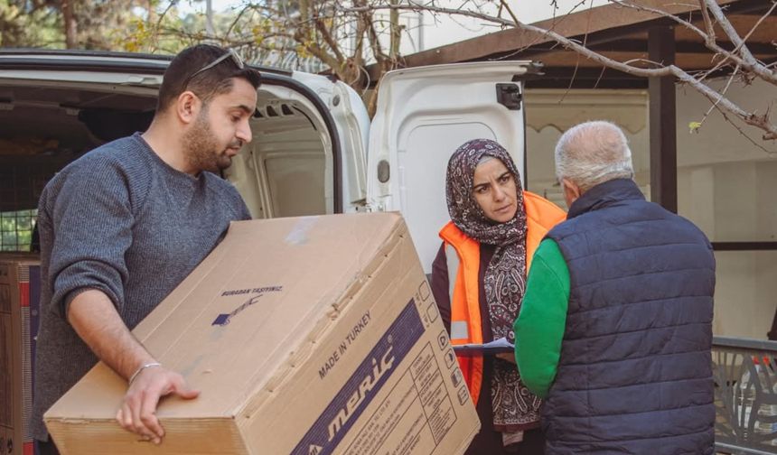 Kuşadası Belediyesi’nin soba yardımı başladı