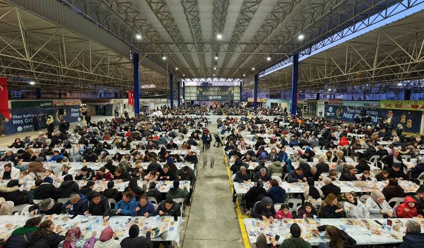 Balçova'da mahalle mahalle Ramazan sofraları