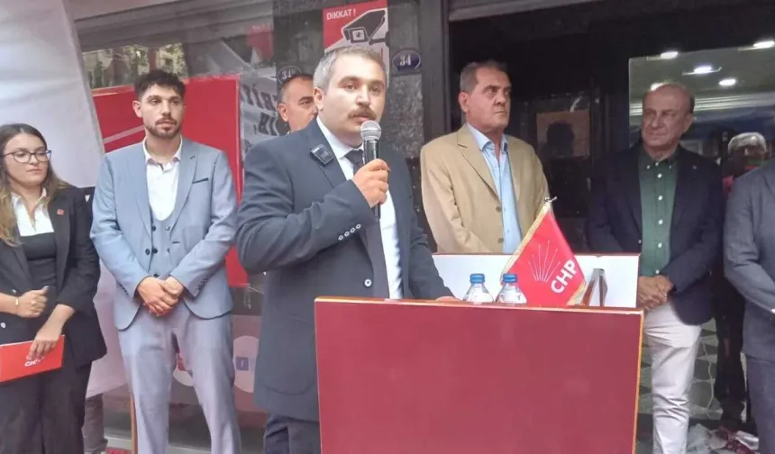 CHP’li isimden Genel Başkan Özel’in sözleri üzerinden Konak Belediyesi’ne mülakat tepkisi