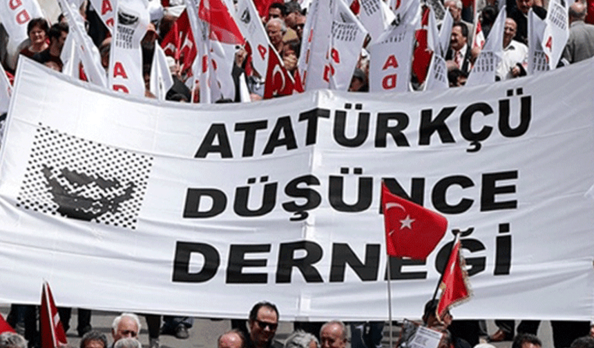 ADD Çiğli'de Genel Kurulu'nu yaptı: Mustafa Bakkal yeniden başkan seçildi