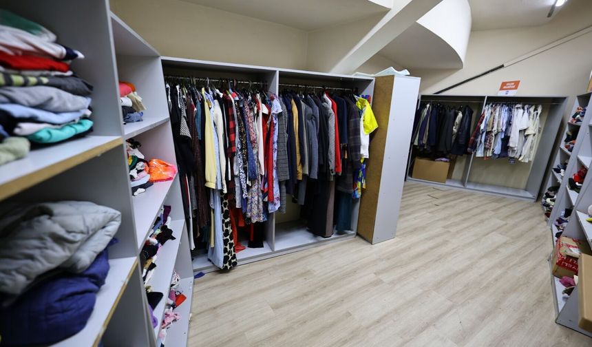 Selçuk'ta yurttaşa Sosyal Market desteği