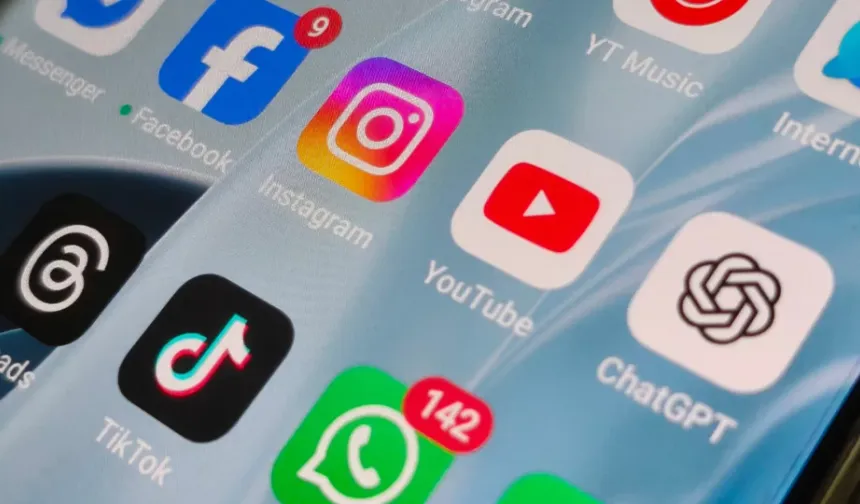 KVKK’dan 6 platforma inceleme: Çocukların sosyal medya verileri mercek altında!