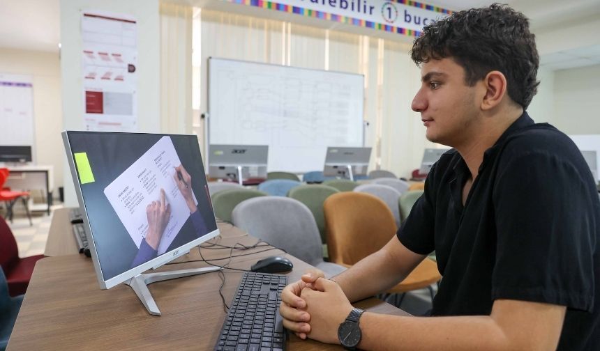 Buca'dan öğrencilere destek