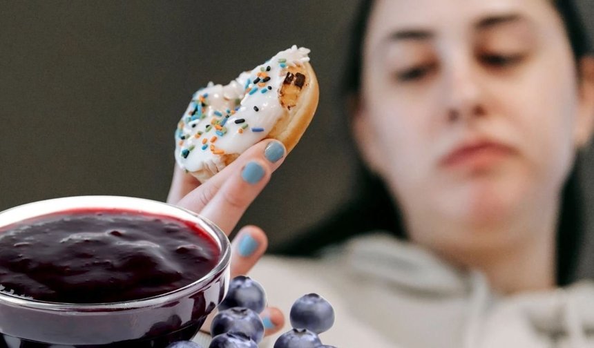 Tatlı Krizini ‘gurme" usulü bitirin: Kan şekerini dengeleyen 10 sağlıklı atıştırmalık