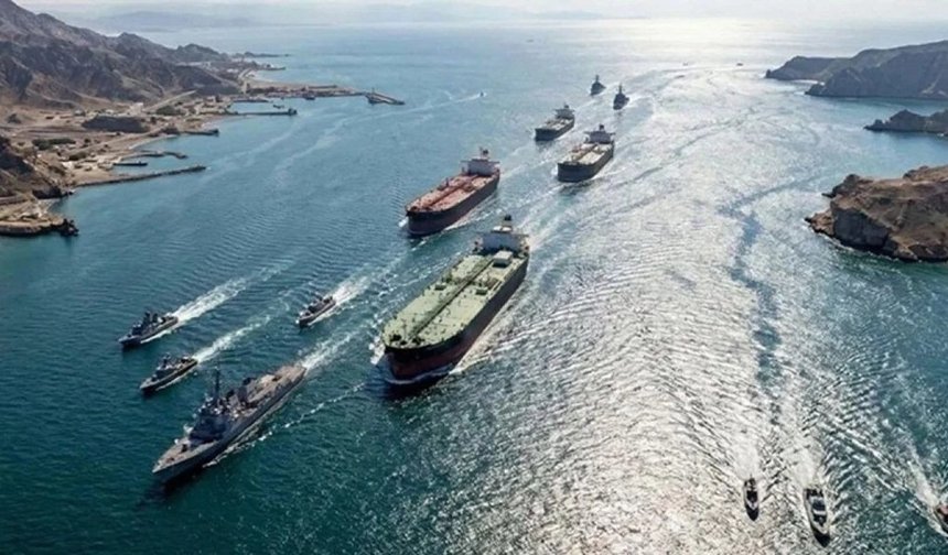 İran duyurdu: Hürmüz Boğazı tamamen açıldı