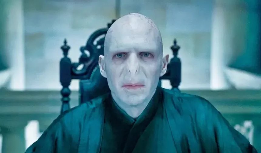 Ralph Fiennes Harry Potter hayranlarını üzdü: Voldemort rolüne dönmeyecek!