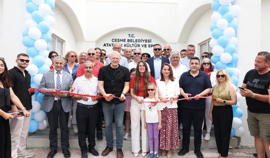 Çeşme'de Ilıca Atatürk Kültür ve Spor Merkezi açıldı