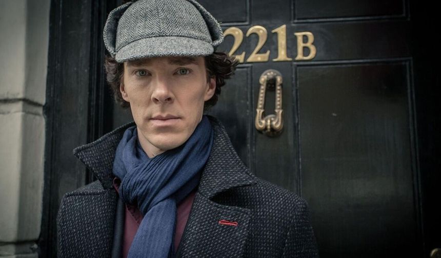 Hayranlarına müjde: Yeni Sherlock Holmes dizisi geliyor!