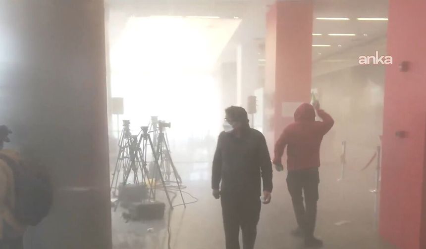Polis, CHP Genel Merkezi'ne girdi: Müdahale ediliyor!