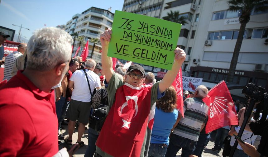 Özgür Özel’in İzmir Mitingi’nden kareler