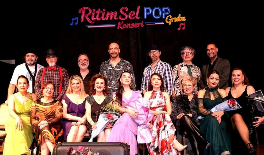RitimSel Pop Grubu ilk konserine çıktı: Karşıyaka Çarşı'da coşku dolu akşam