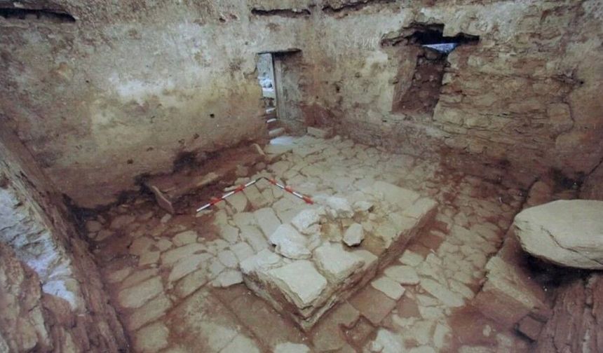 Selçuk'ta 14. yüzyıla ait tarihi eserler bulundu: Aydınoğulları Beyliği'ne ait olduğu kanıtlandı
