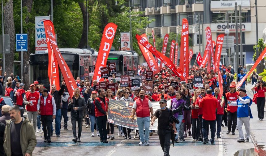 İzmir’de 1 Mayıs’tan kareler