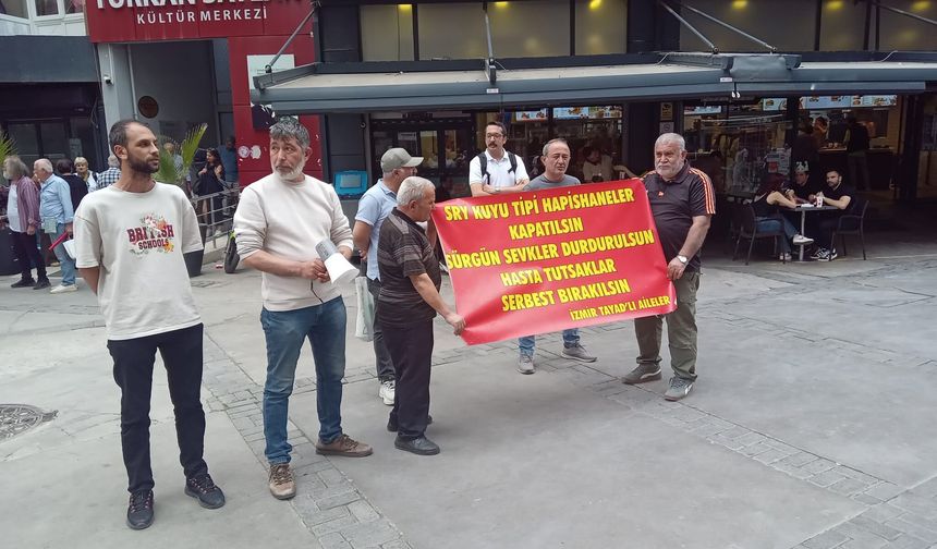 TAYAD’lı aileler Alsancak’ta toplandı: Kuyu tipi hapishaneler kapatılsın