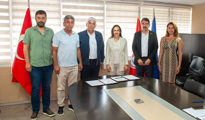 Karşıyaka'da Toplu İş Sözleşmesinin imzaları atıldı