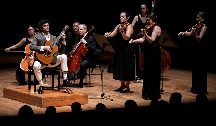 39. Uluslararası İzmir Festivali 'Müziğin Akdeniz Ruhu' konseriyle başladı