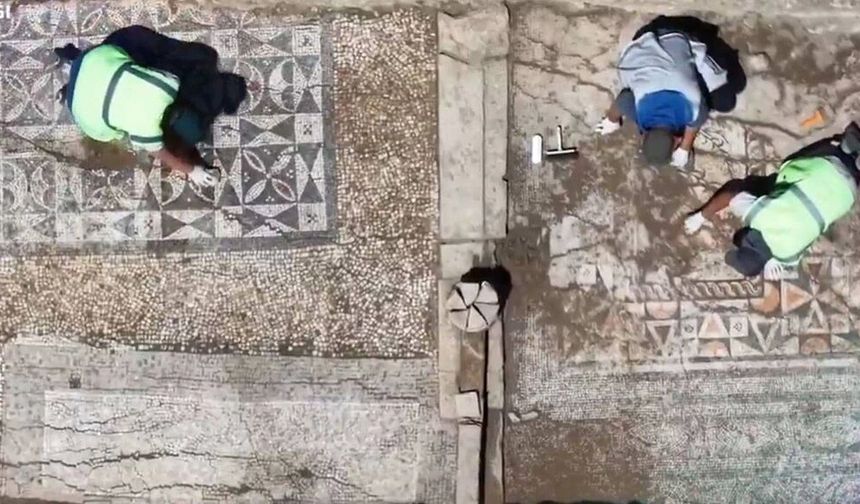 Aspendos'ta tarihi keşif: 3. yüzyıla ait nehir tanrısı tasviri ortaya çıktı