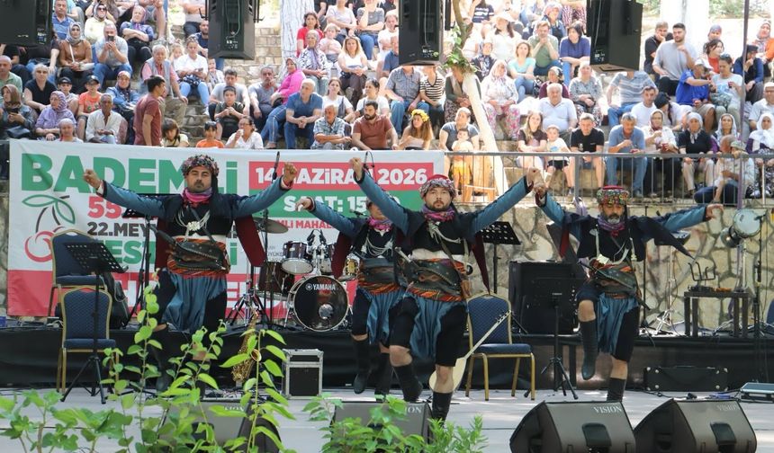 Ödemiş’te Kiraz ve Meyve Fidanı Festivali çoşkuyla kutlandı