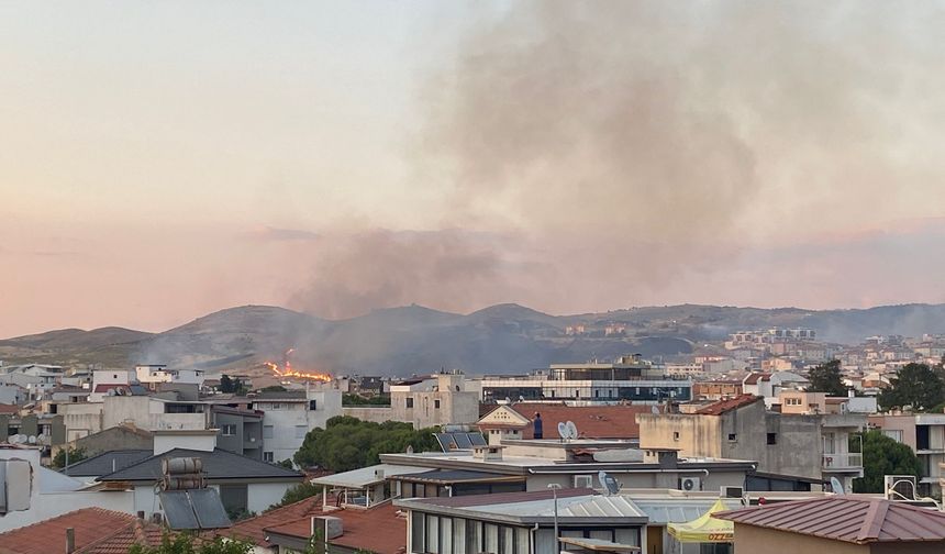 Seferihisar'da makilik alanda çıkan yangın kontrol altına alındı