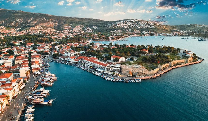 İzmir'in saklı cenneti Eski Foça: Tarih, deniz ve huzur bir arada