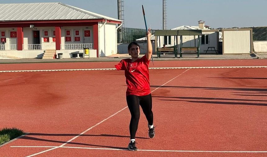 Depremde ailesini ve sağ kolunu kaybetti: Sol koluyla Türkiye Şampiyonu oldu