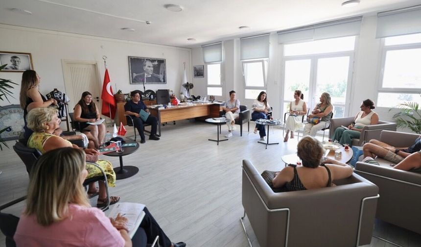 Başkan Lâl Denizli, Halk Günü'nde vatandaşların taleplerini dinledi