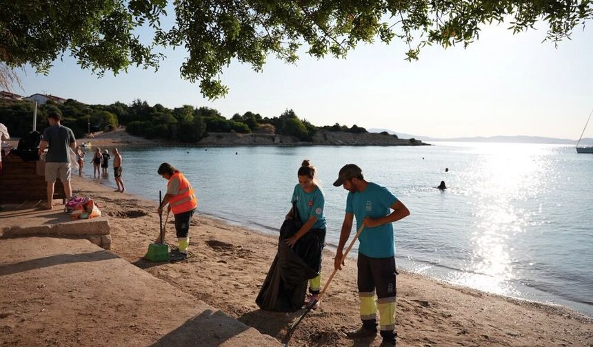 Çeşme'de yaz sezonu temizliği: Günlük çöp miktarı 330 tonu aştı