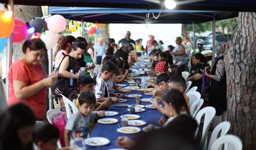 Karabağlar’da 'Aile Köyü' başladı: Mahalle kültürü yeniden canlanıyor