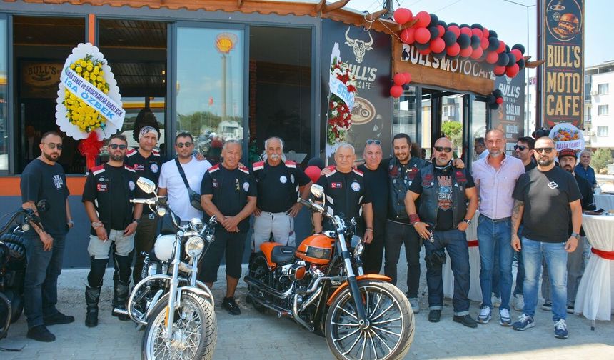 Aliağa’da motorcuların buluşma noktası: Bull's Moto Cafe açıldı
