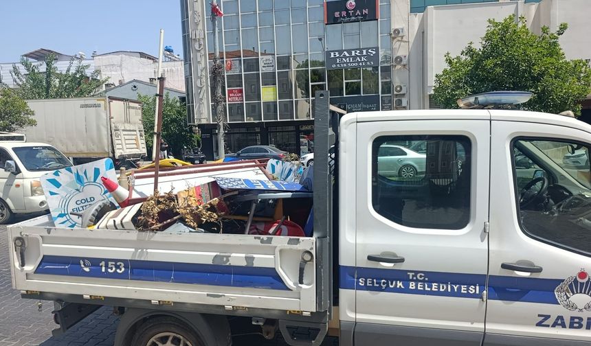 Efes Selçuk’ta kaldırım işgallerine sıkı denetim