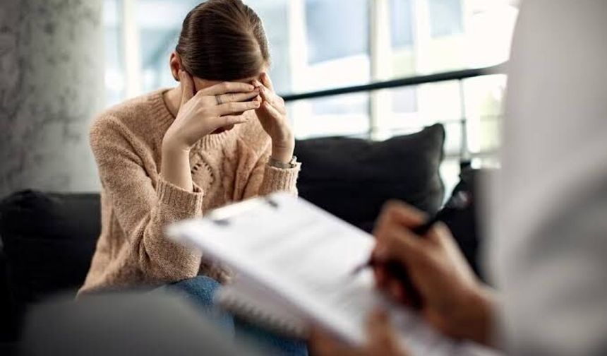 Psikoz nedir? Psikoz belirtileri nelerdir? Psikoz tedavisi nasıl yapılır?