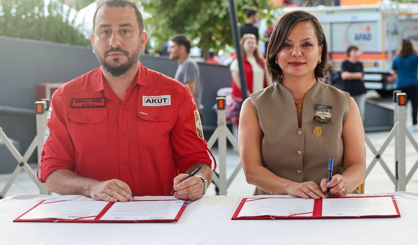 Kınay’dan 17 Ağustos mesajı: Afete hazırlık sorumluluk değil, zorunluluktur