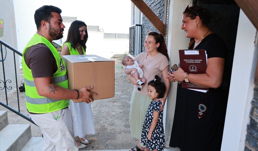 Foça Belediyesi’nden ailelere “Hoş Geldin Bebek” desteği